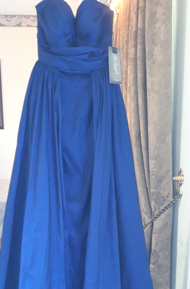 STUNNING MAC DUGGAL STRAPLESS SWEETHEART A-LINE DRESS IN SAPPHIRE COLOR SIZE 0.